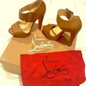 RED BOTTOMS! Christian Louboutin Heels!!!